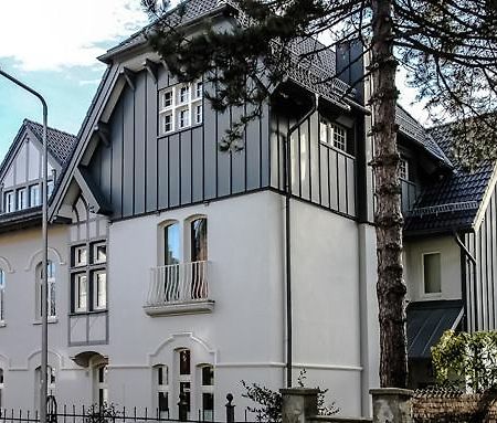 Fabrikantenvilla แอร์คราท ภายนอก รูปภาพ